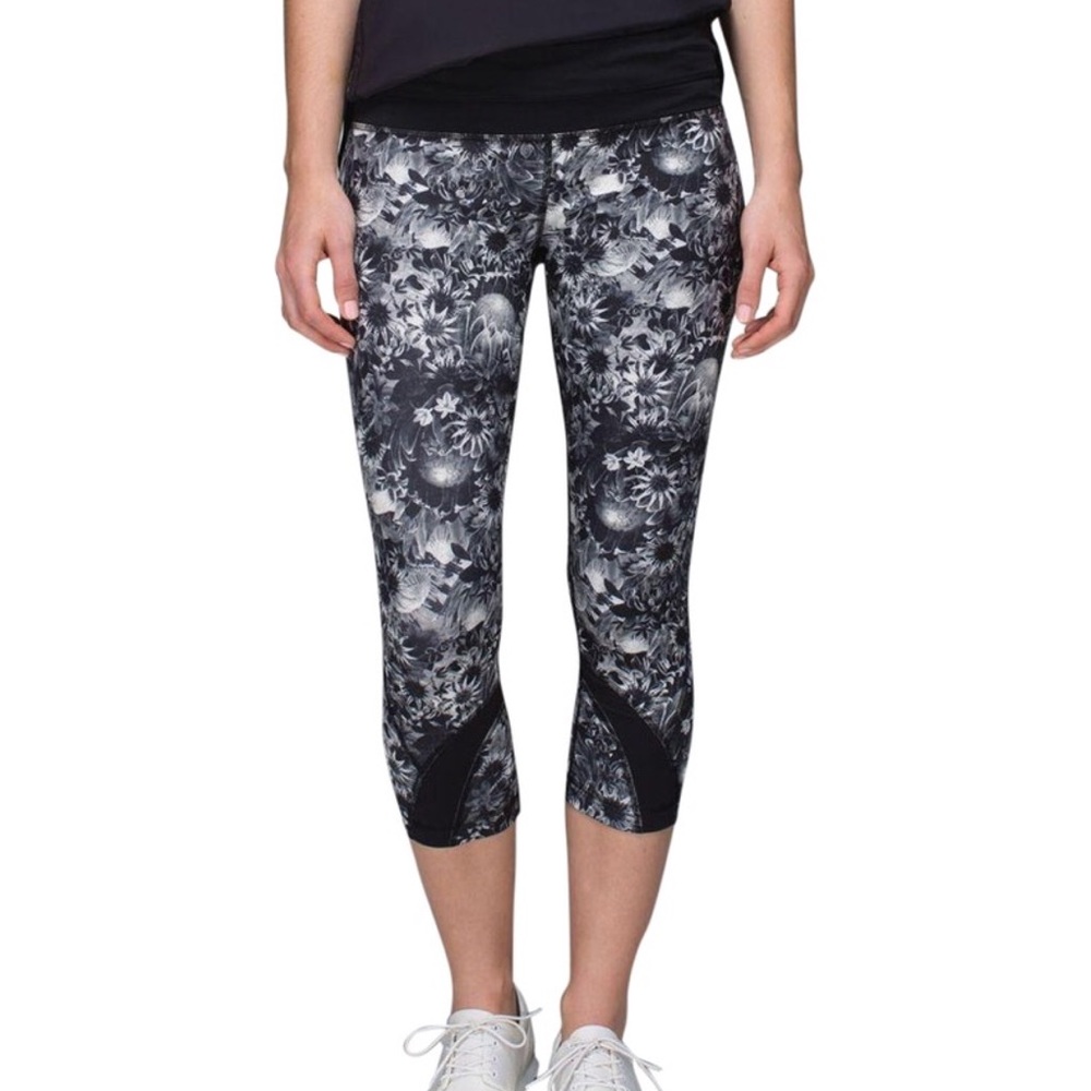Lululemon Run Inspire Crop Leggings.  Size 4